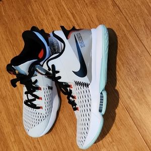 Nike LeBron .v.5 basketball Air zoom